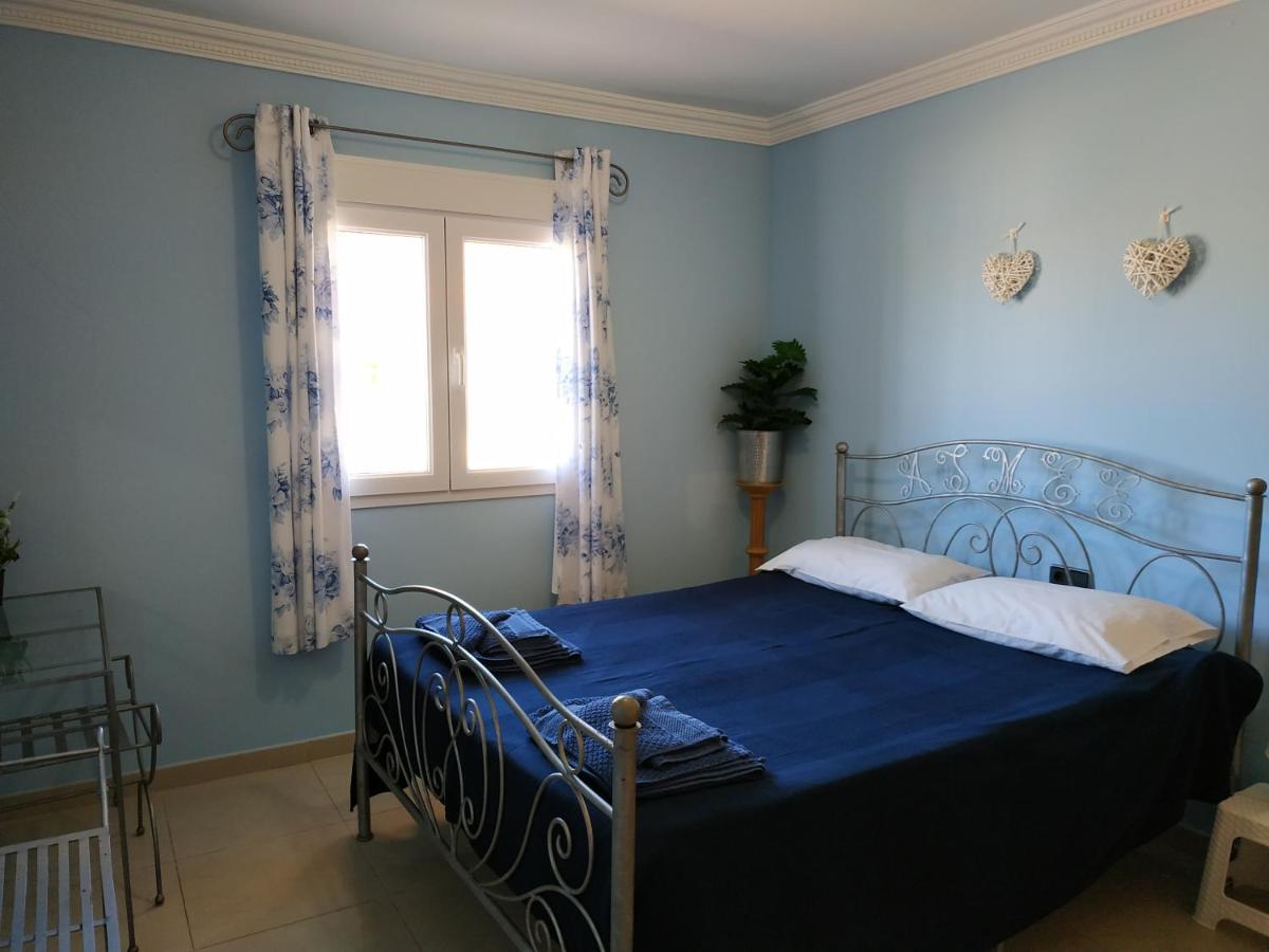 Villa Casa Del Sol 3 Bedroom Villa With Private Solar Covered 12M X 6M Pool Minimum Stay 7 Nights Chromecast And Wifi Throughout The Property Triquivijate Exterior foto