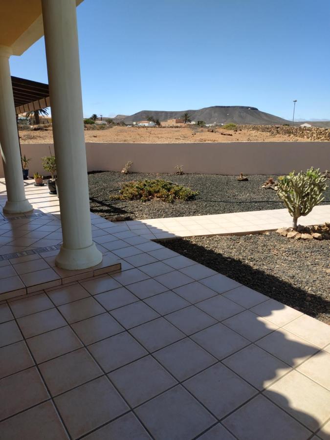 Villa Casa Del Sol 3 Bedroom Villa With Private Solar Covered 12M X 6M Pool Minimum Stay 7 Nights Chromecast And Wifi Throughout The Property Triquivijate Exterior foto