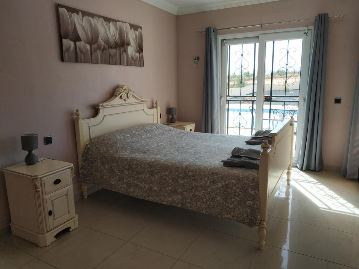 Villa Casa Del Sol 3 Bedroom Villa With Private Solar Covered 12M X 6M Pool Minimum Stay 7 Nights Chromecast And Wifi Throughout The Property Triquivijate Exterior foto