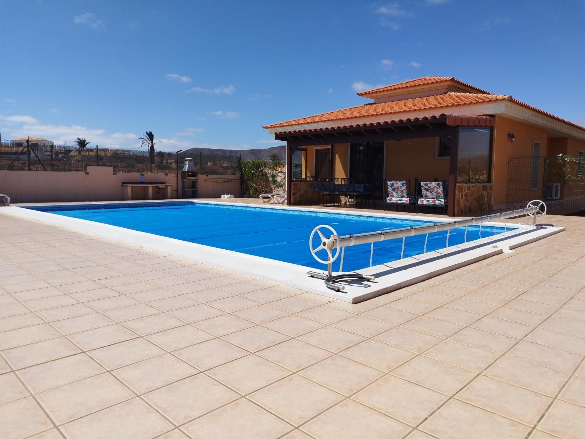 Villa Casa Del Sol 3 Bedroom Villa With Private Solar Covered 12M X 6M Pool Minimum Stay 7 Nights Chromecast And Wifi Throughout The Property Triquivijate Exterior foto